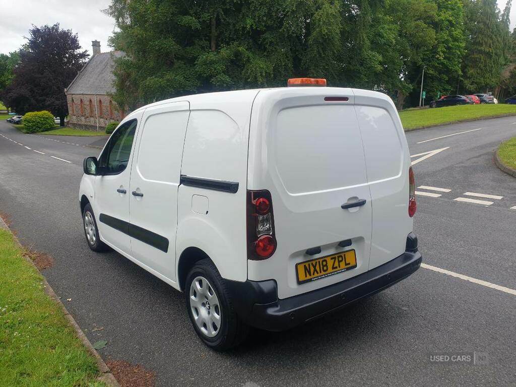 Peugeot Partner 850 1.6 Bluehdi 100 Professional Van Non Ss White #3