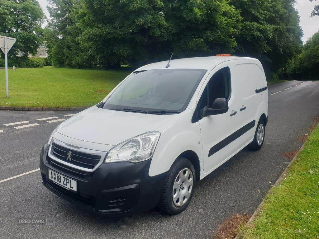 Peugeot Partner 850 1.6 Bluehdi 100 Professional Van Non Ss White