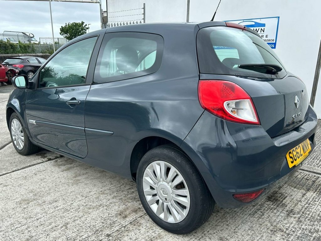 Renault Clio 1.2L Expression Blue #2