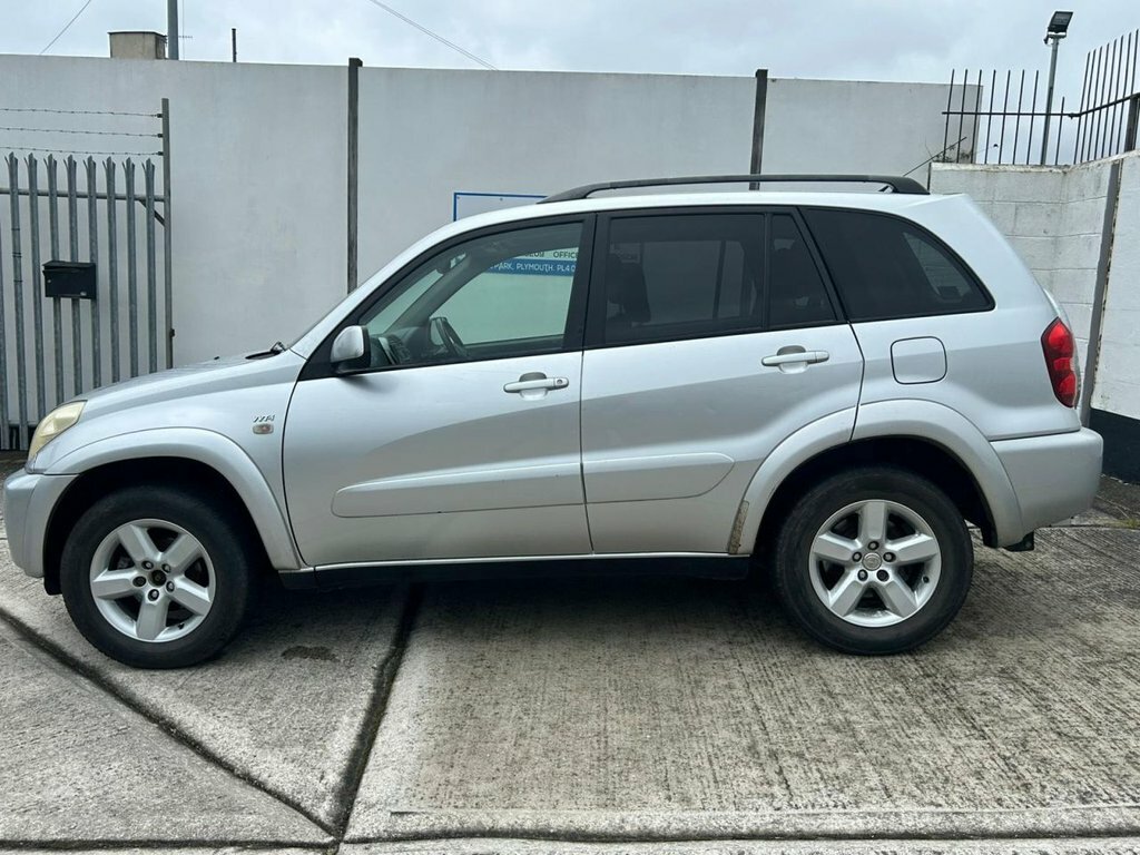 Toyota Rav 4 2L Xt-r Silver #2