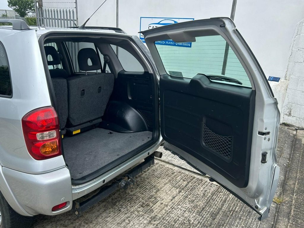 Toyota Rav 4 2L Xt-r Silver #5