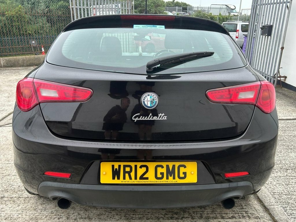 Alfa Romeo Giulietta Hatchback Black #4