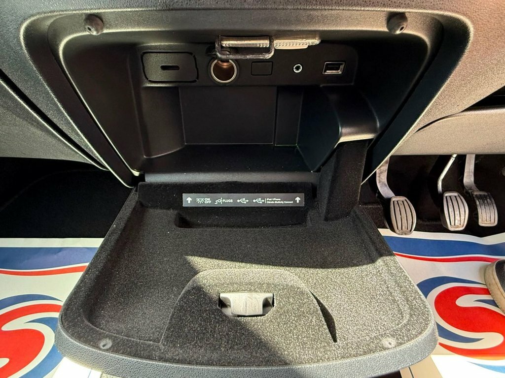Citroen C4 Picasso Picasso E White #37