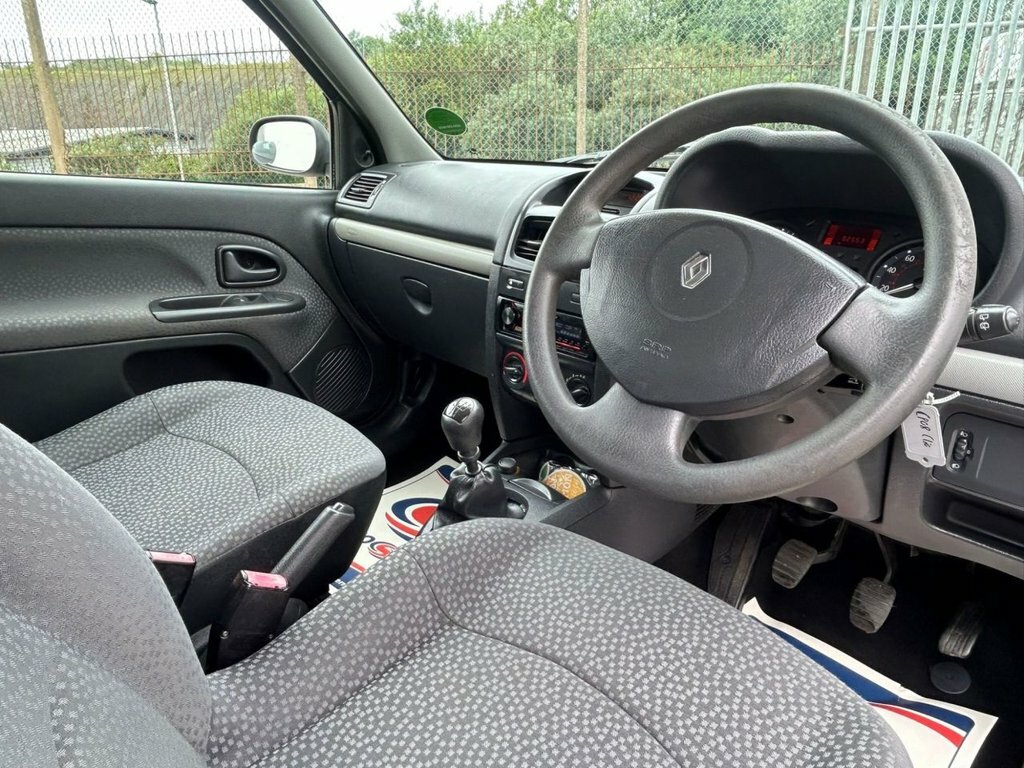 Renault Clio Clio Renault Sport 197 Black #25