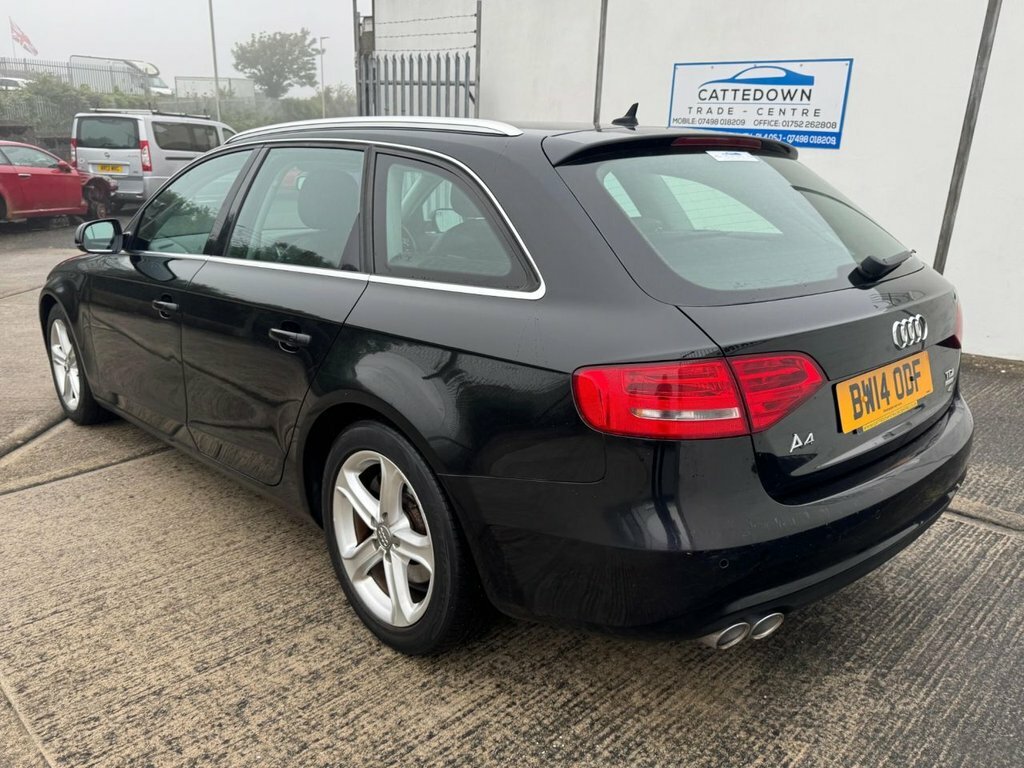 Audi A4 Avant 2L Se Technik Black #3