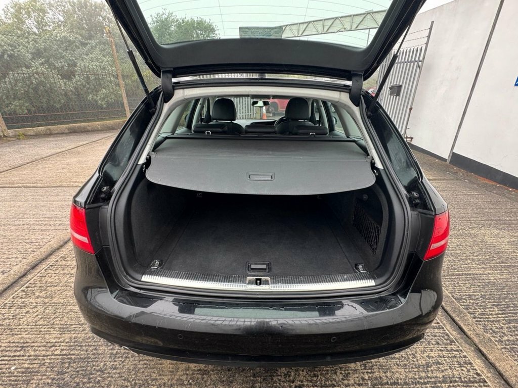 Audi A4 Avant 2L Se Technik Black #5
