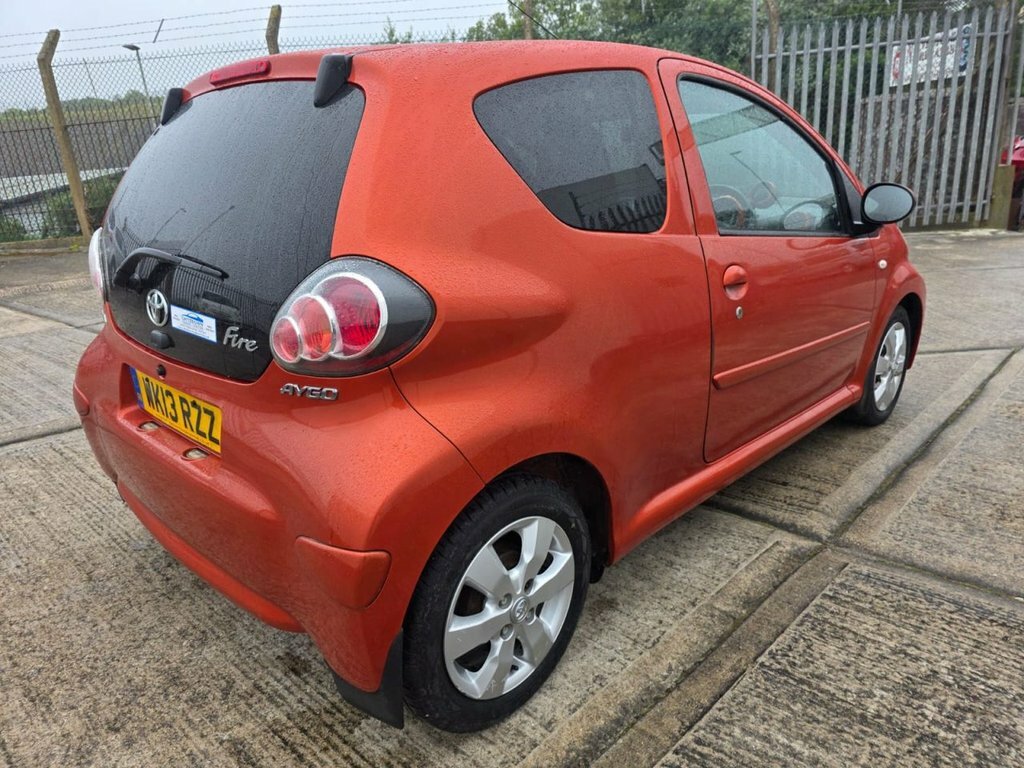 Toyota Aygo Hatchback White #7