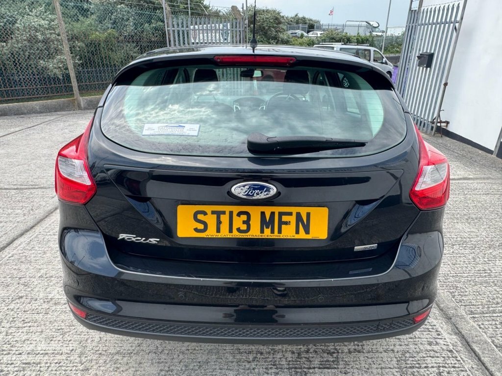 Ford Focus 1.6L Zetec Black #4