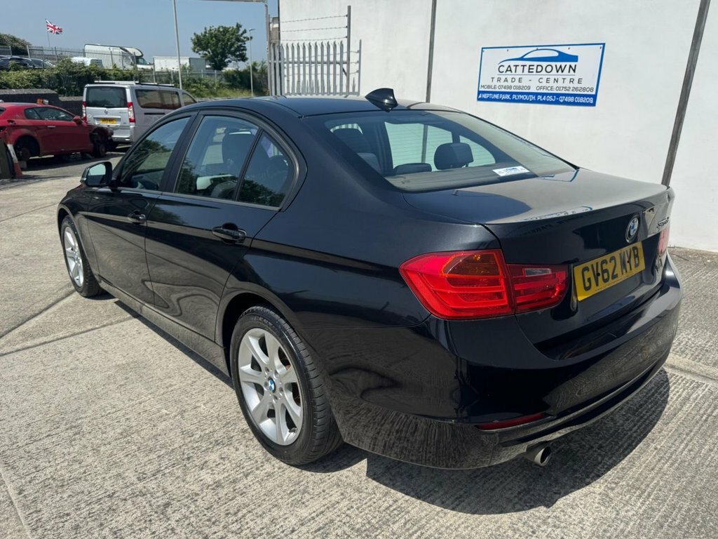 BMW 3 Series 2L Es Black #3