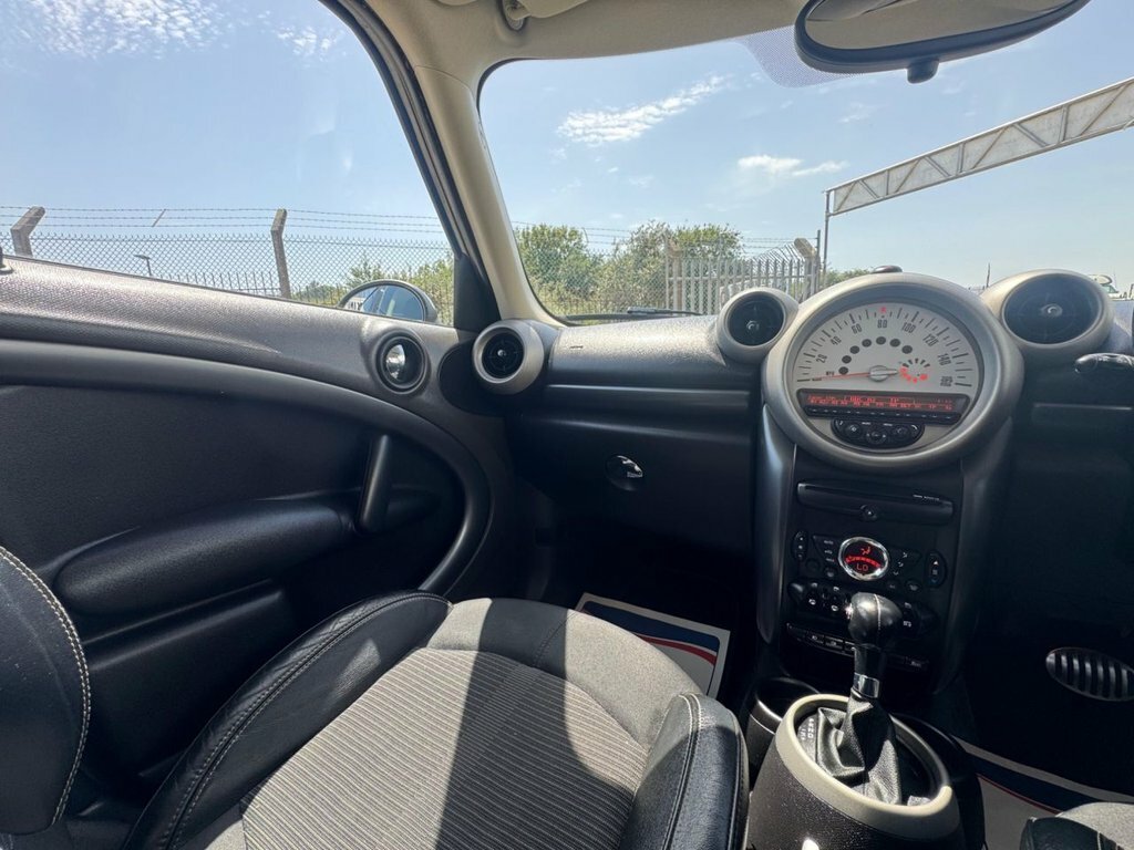 Mini Countryman Cooper S White #16