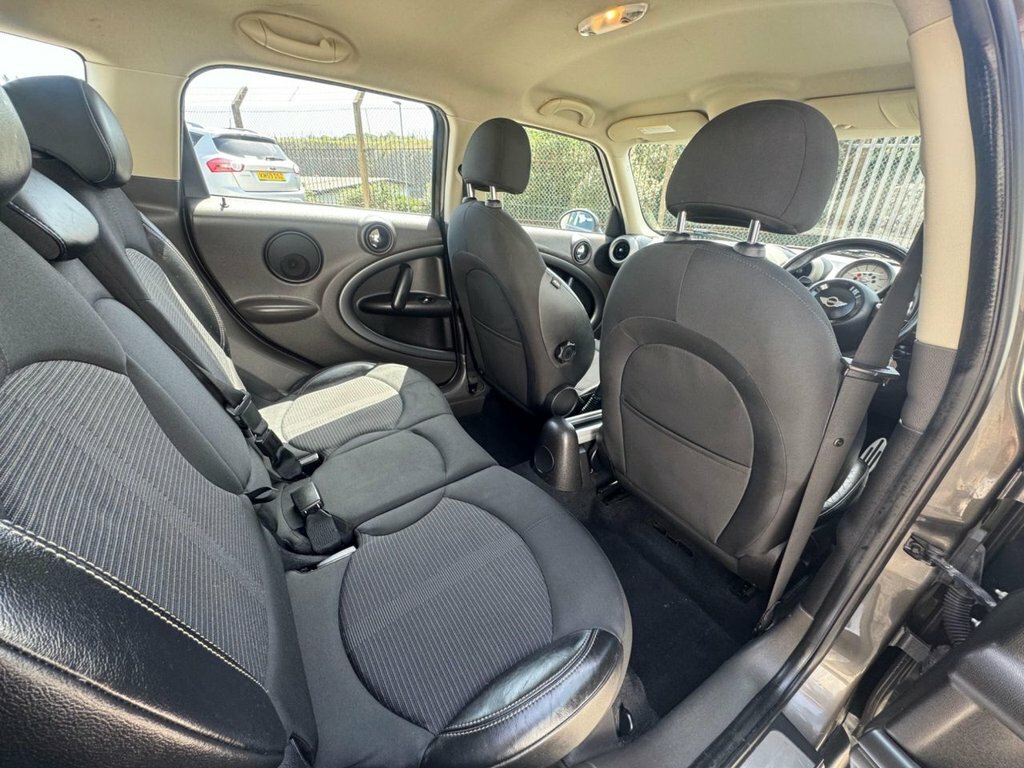 Mini Countryman Cooper S White #13