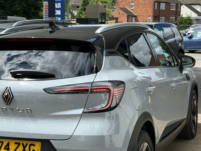 Renault Captur 1.6 E-tech Full Hybrid 145 Techno Grey #35