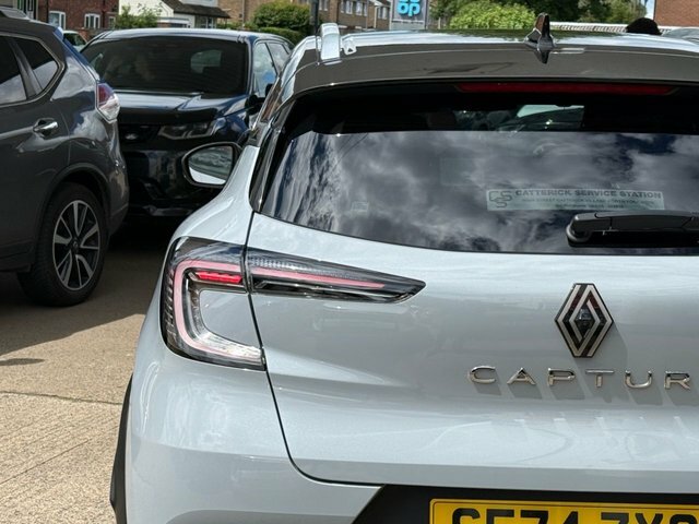 Renault Captur 1.6 E-tech Full Hybrid 145 Techno Grey #30