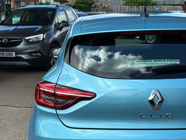 Renault Clio Play Tce White #27