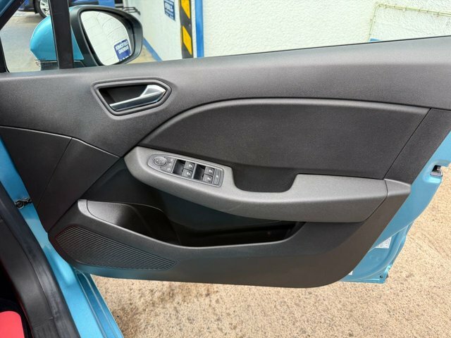 Renault Clio Play Tce White #55