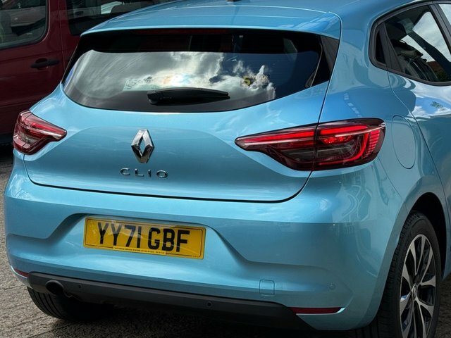 Renault Clio Play Tce White #34