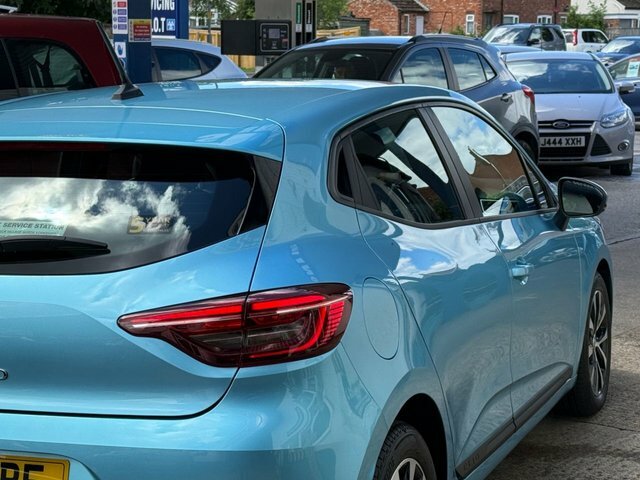 Renault Clio Play Tce White #31