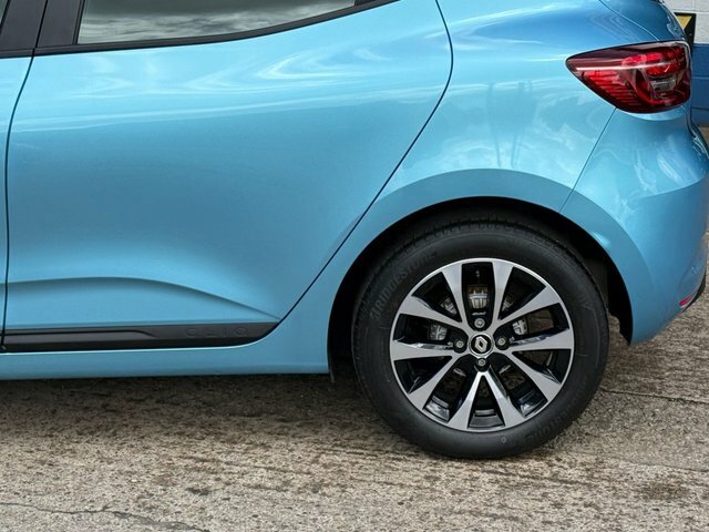 Renault Clio Play Tce White #24