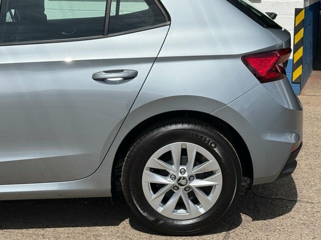 Skoda Fabia 1.0 Tsi 116 Design Edition Dsg Hatchback MM75YGT Black #26