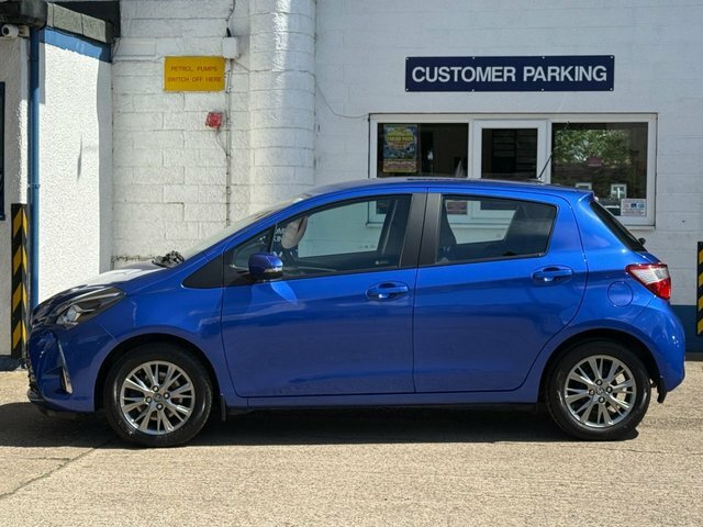 Toyota Yaris 1.5 Vvt-i Icon Hatchback Euro 6 Blue #3