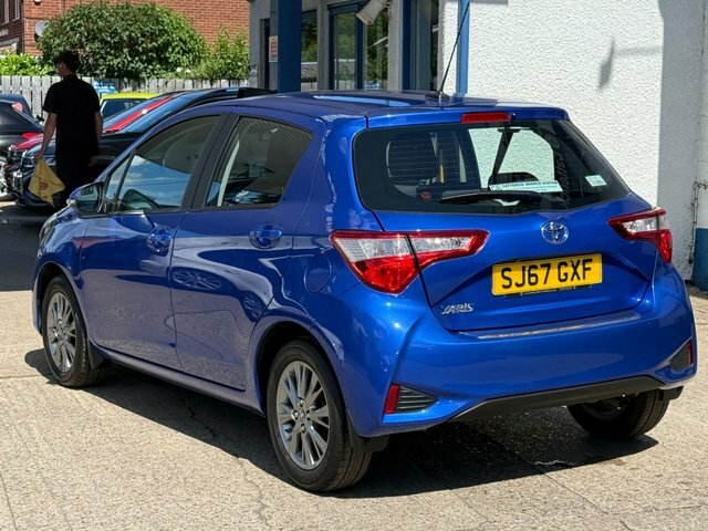 Toyota Yaris 1.5 Vvt-i Icon Hatchback Euro 6 Blue #4