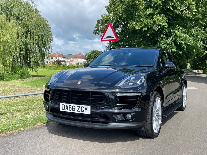 Porsche Macan D S Pdk Black #6