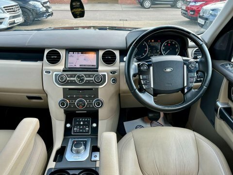 Land Rover Discovery 3 .0 Sd V6 Black #5