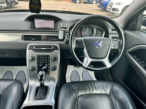 Volvo XC70 2.4 D4 Se Black #5