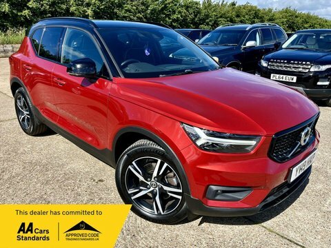 Volvo XC40 2.0 D4 R-design Red