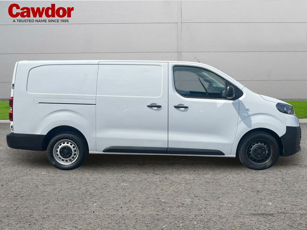 Toyota PROACE Active BJ74ZHY White #2