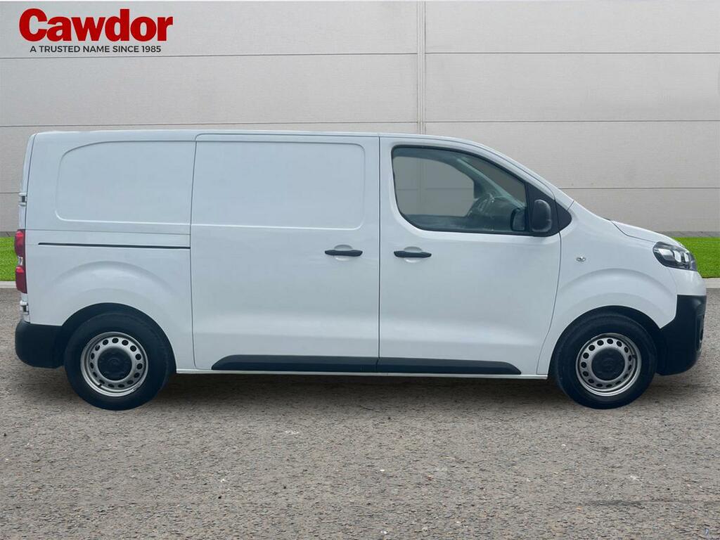 Vauxhall Vivaro F2700 Dynamic Ss CV22UAD White #2
