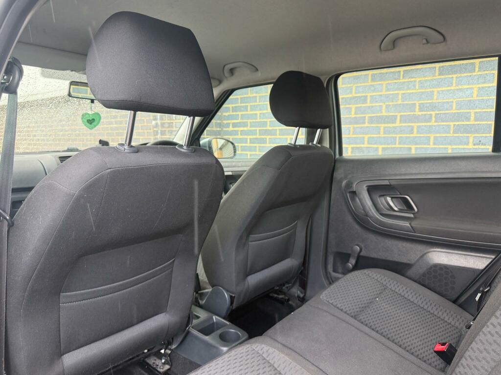 Skoda Fabia 1.2 Tsi Yellow #23