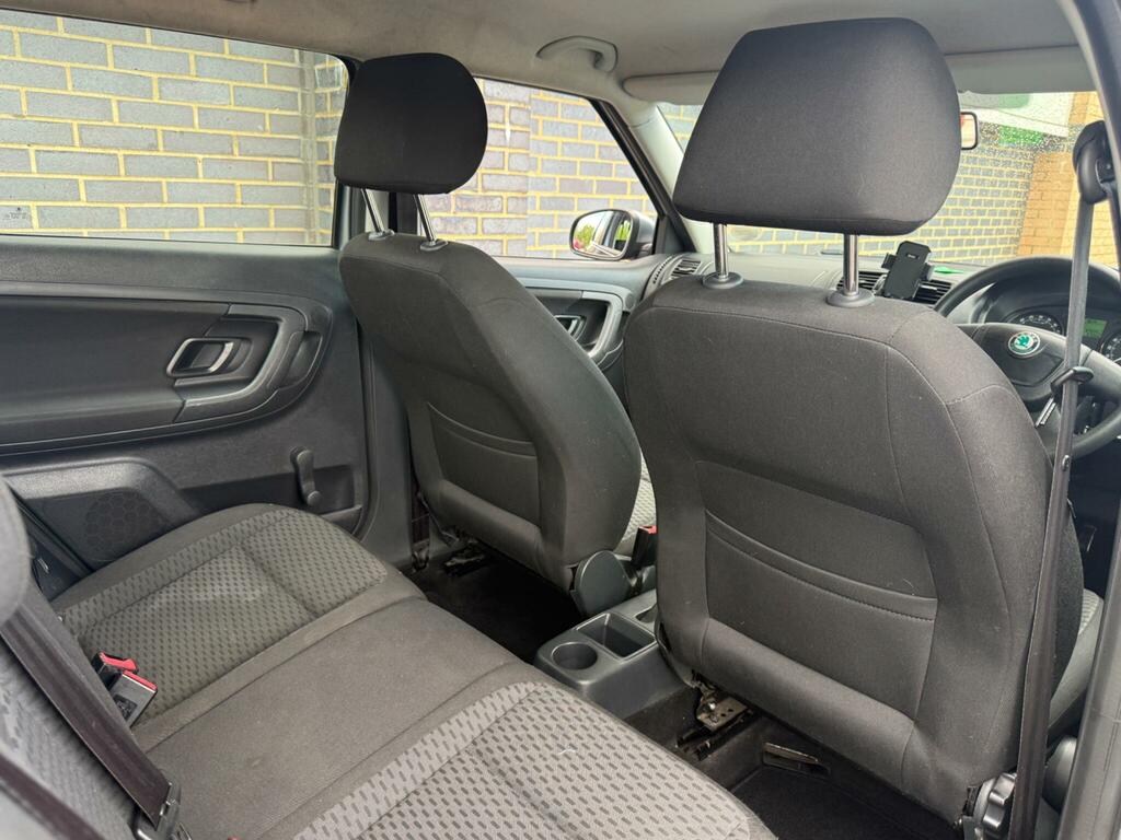 Skoda Fabia 1.2 Tsi Yellow #16