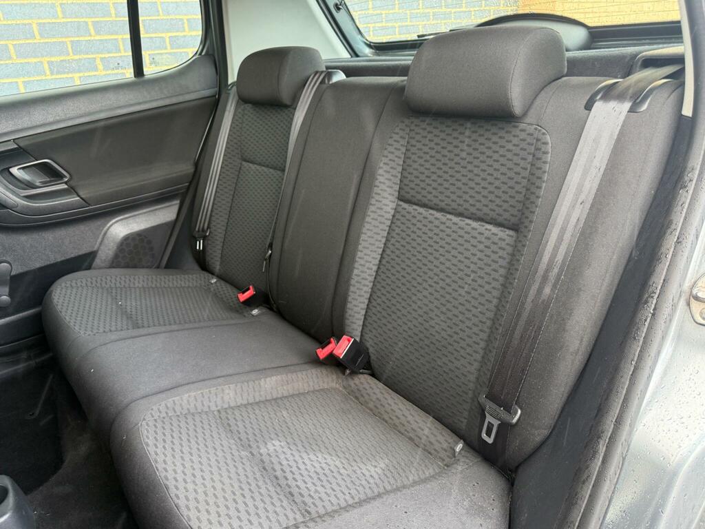 Skoda Fabia 1.2 Tsi Yellow #24