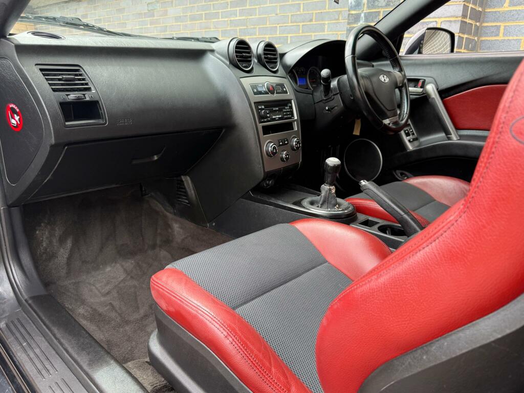 Hyundai Coupe 2.0 Siii Black #17