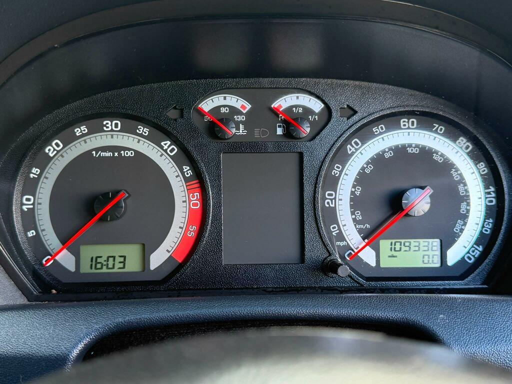 Skoda Fabia 3 Tdi 80 Red #31