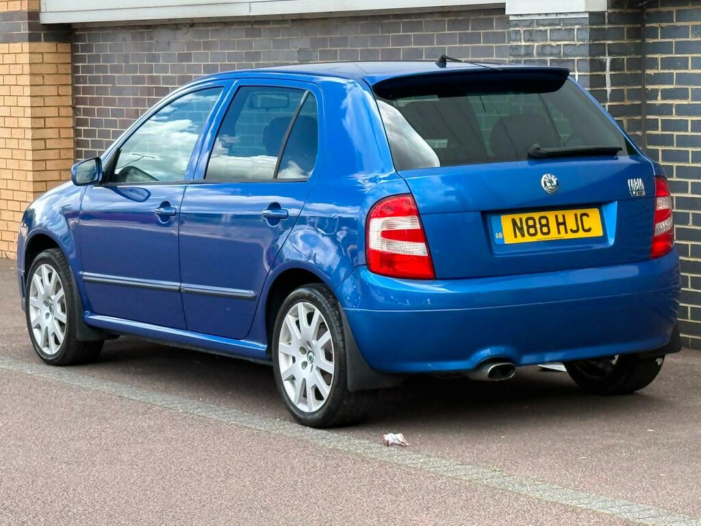 Skoda Fabia 3 Tdi 80 Red #4