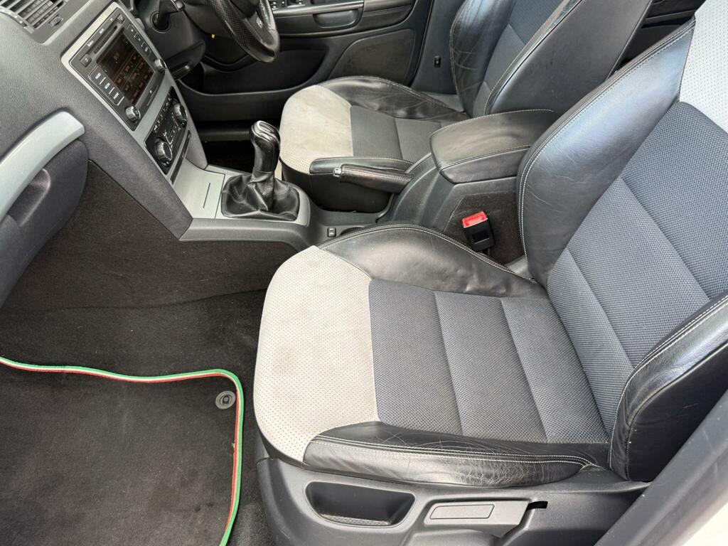 Skoda Octavia 1.4 Tsi Se Red #52