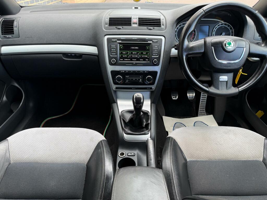Skoda Octavia 1.4 Tsi Se Red #15