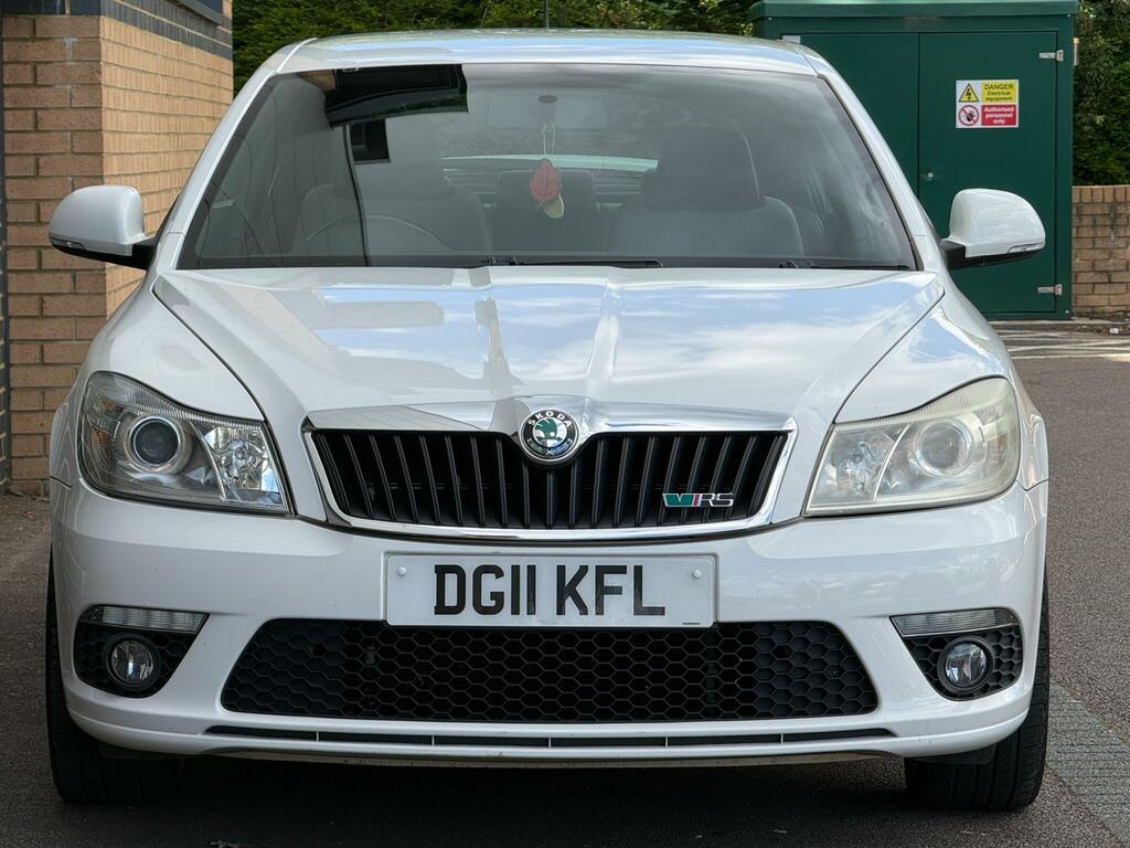 Skoda Octavia Vrs Limited Edition White #5