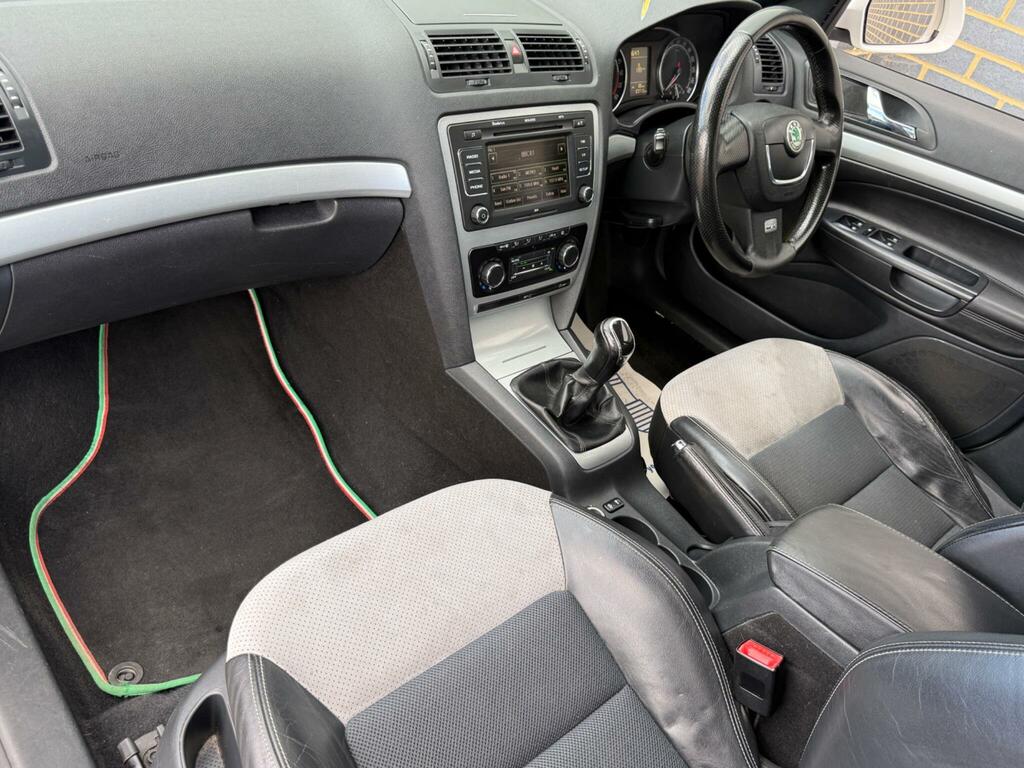 Skoda Octavia 1.4 Tsi Se Red #17