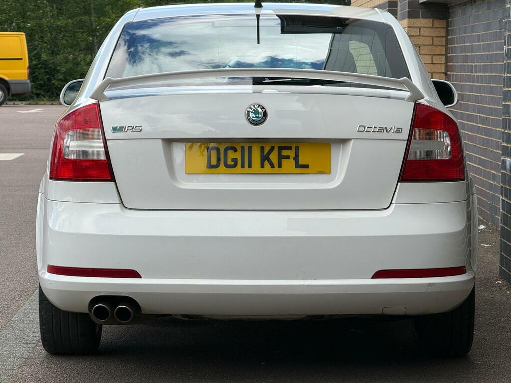 Skoda Octavia 1.4 Tsi Se Red #9