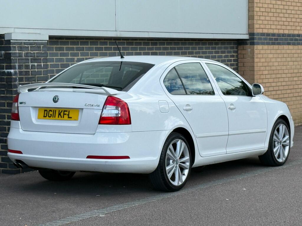 Skoda Octavia 1.4 Tsi Se Red #11