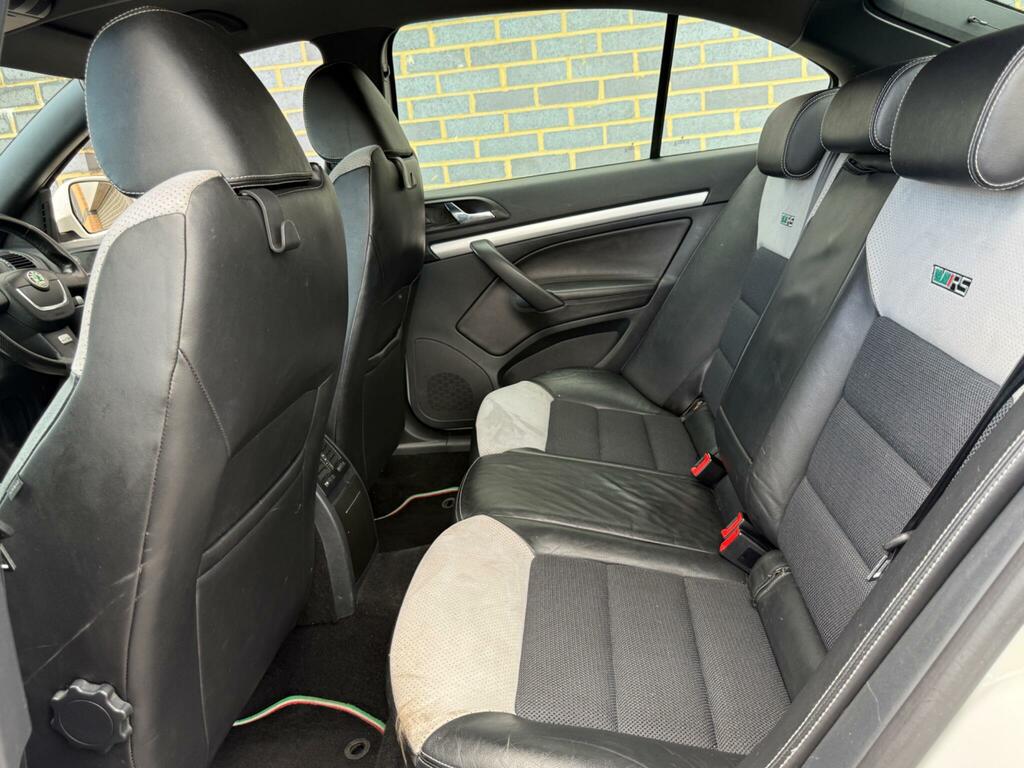 Skoda Octavia 1.4 Tsi Se Red #29