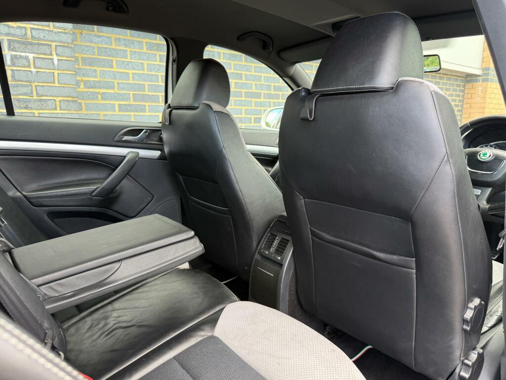 Skoda Octavia 1.4 Tsi Se Red #22