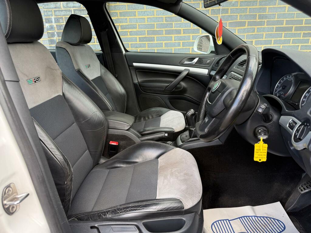 Skoda Octavia 1.4 Tsi Se Red #19