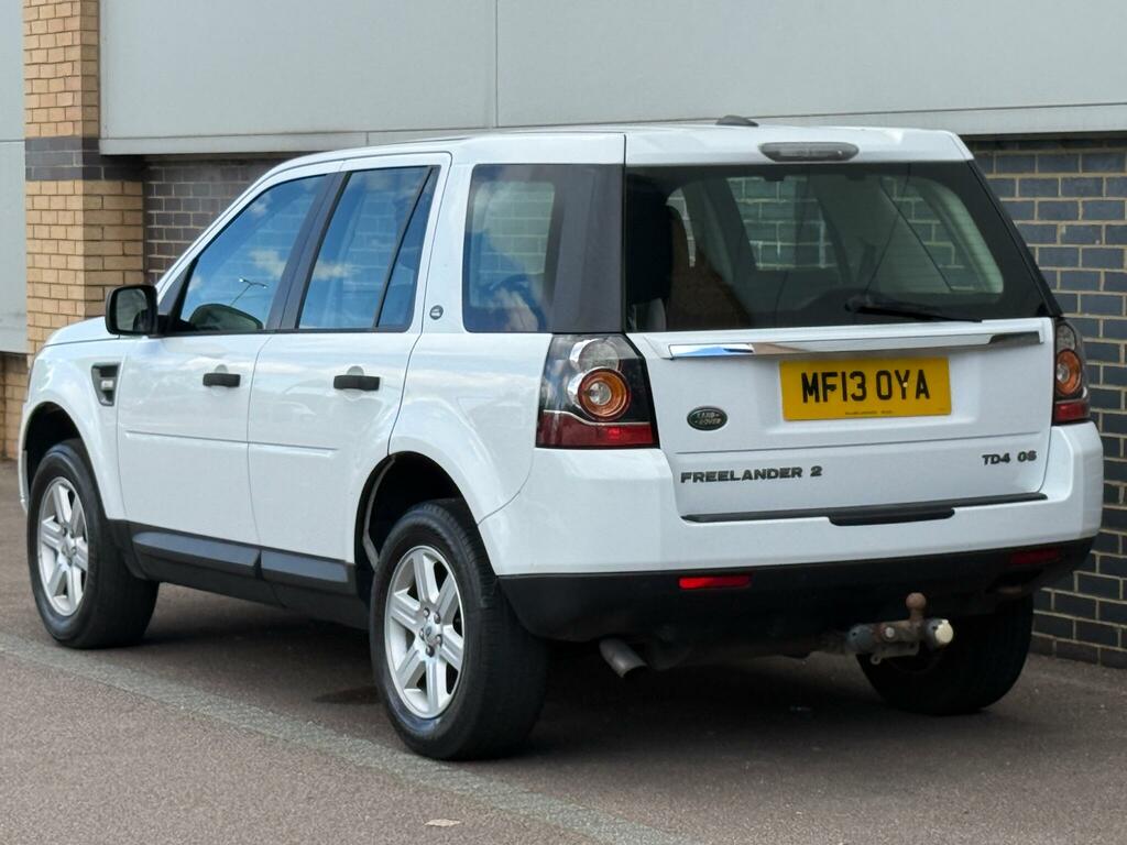 Land Rover Freelander 2 Gs White #4