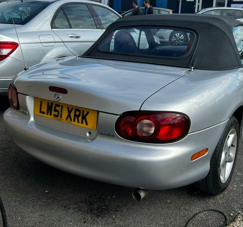 Mazda MX-5 1.8 2dr Silver #3