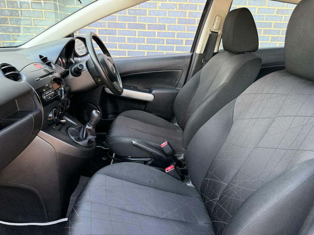 Mazda 2 1.3 Ts 35 Road Tax Air Conditioning, Radio Silver #35