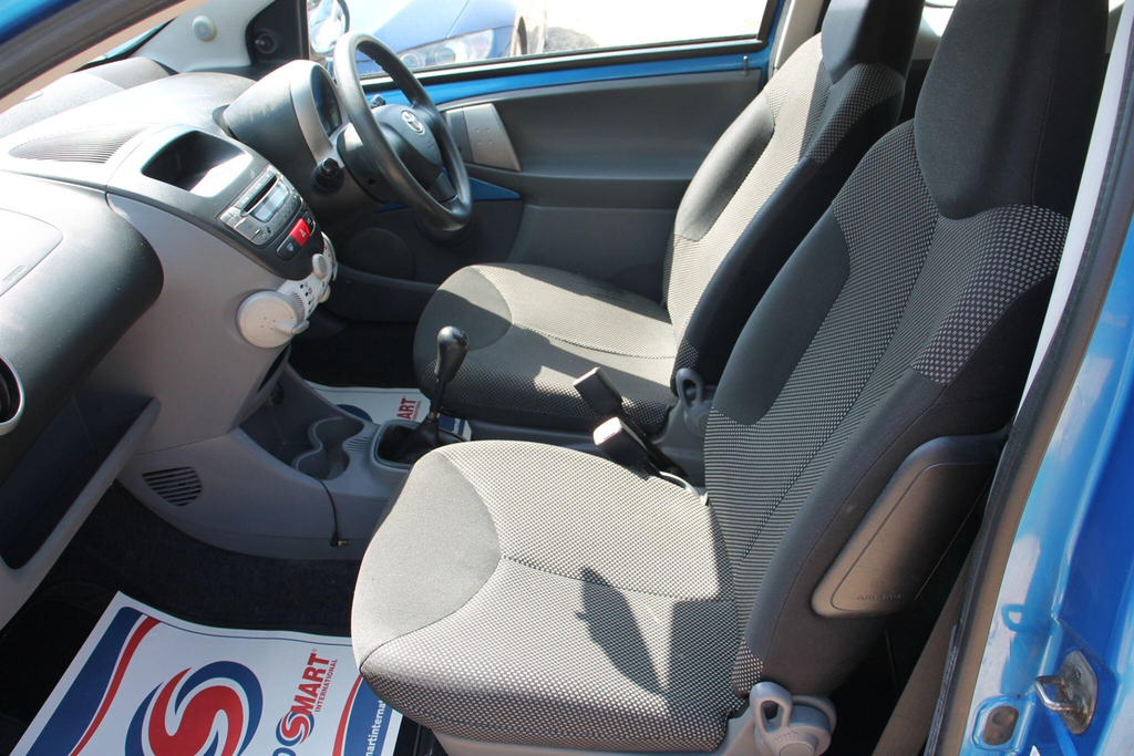 Toyota Aygo 1.0 Blue 5 #14
